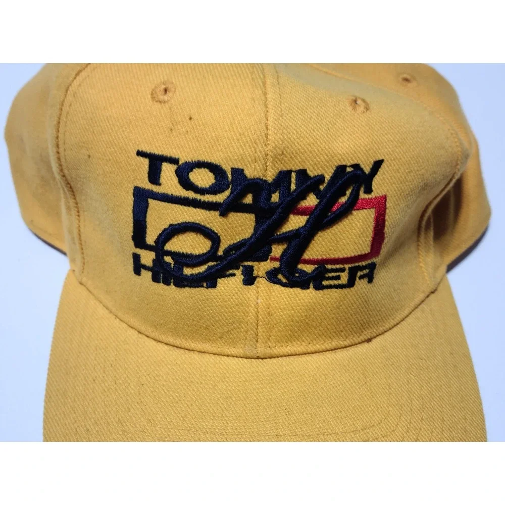 Tommy Hilfiger Acrylic Wool Fitted 7 3/8 Hat Spellout Embroidered Script H VTG